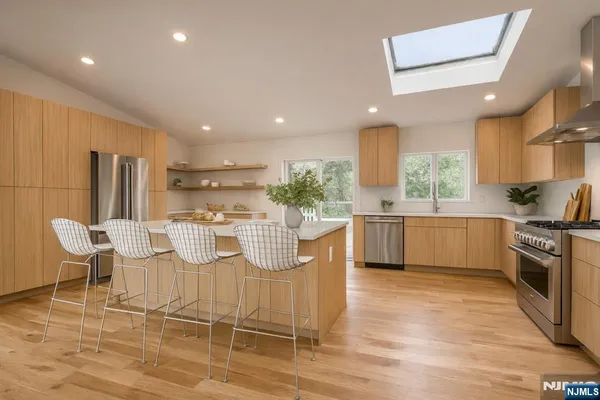 $3,299,000 | 46 Overlook Road, Alpine, NJ 07620