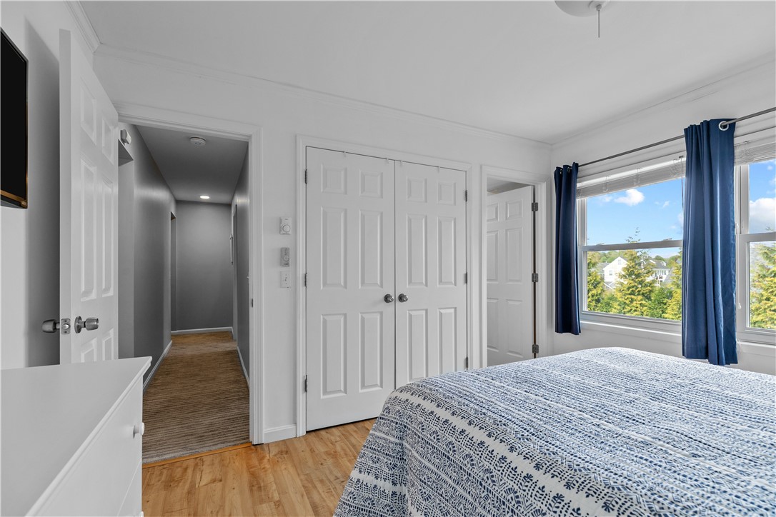 24 Aborn Street Newport, RI 02840 - Photo 16 of 33