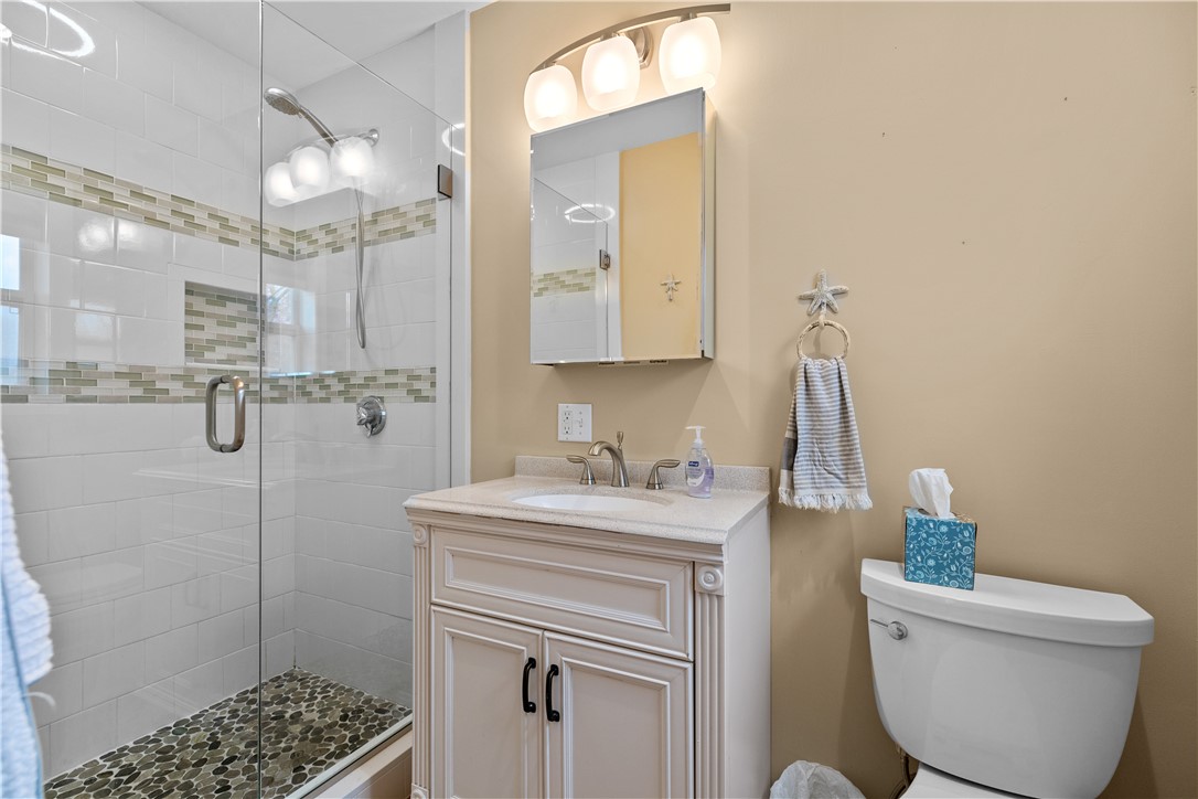 24 Aborn Street Newport, RI 02840 - Photo 17 of 33