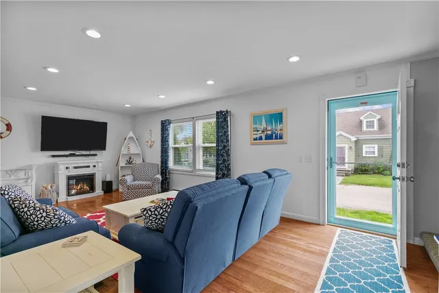 $4,500 | 24 Aborn Street, Newport, RI 02840