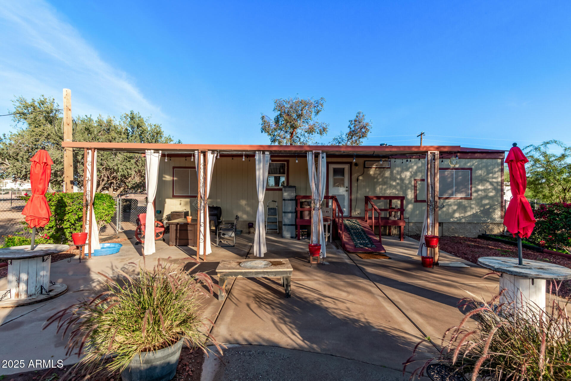 164 North Wickiup Road Apache Junction, AZ 85119 - Photo 31 of 62 a view of outdoor space