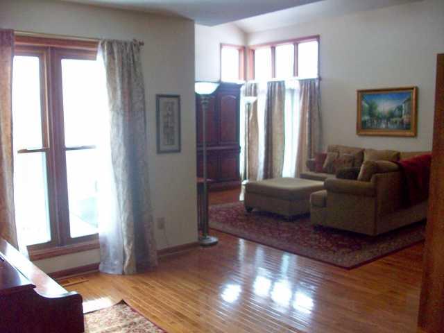 303 Old Farm Road Danville, IN 46122 - Photo 3 of 12 Gallery Image 3