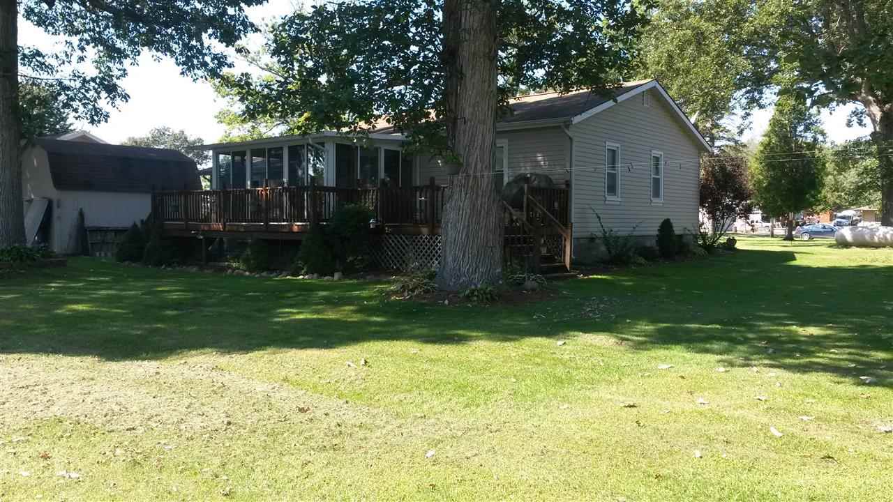10512 North Oak Knoll Road East Rome City, IN 46784 - Photo 2 of 18