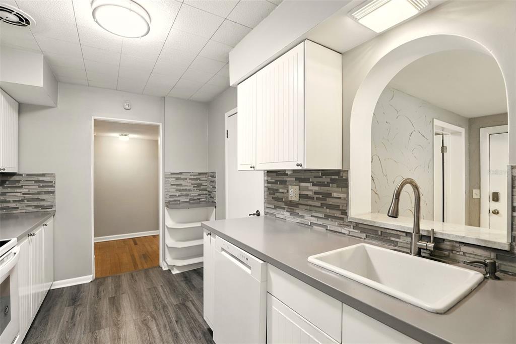 524 Byron Road Winter Park, FL 32792 - Photo 12 of 45 Gallery Image 12