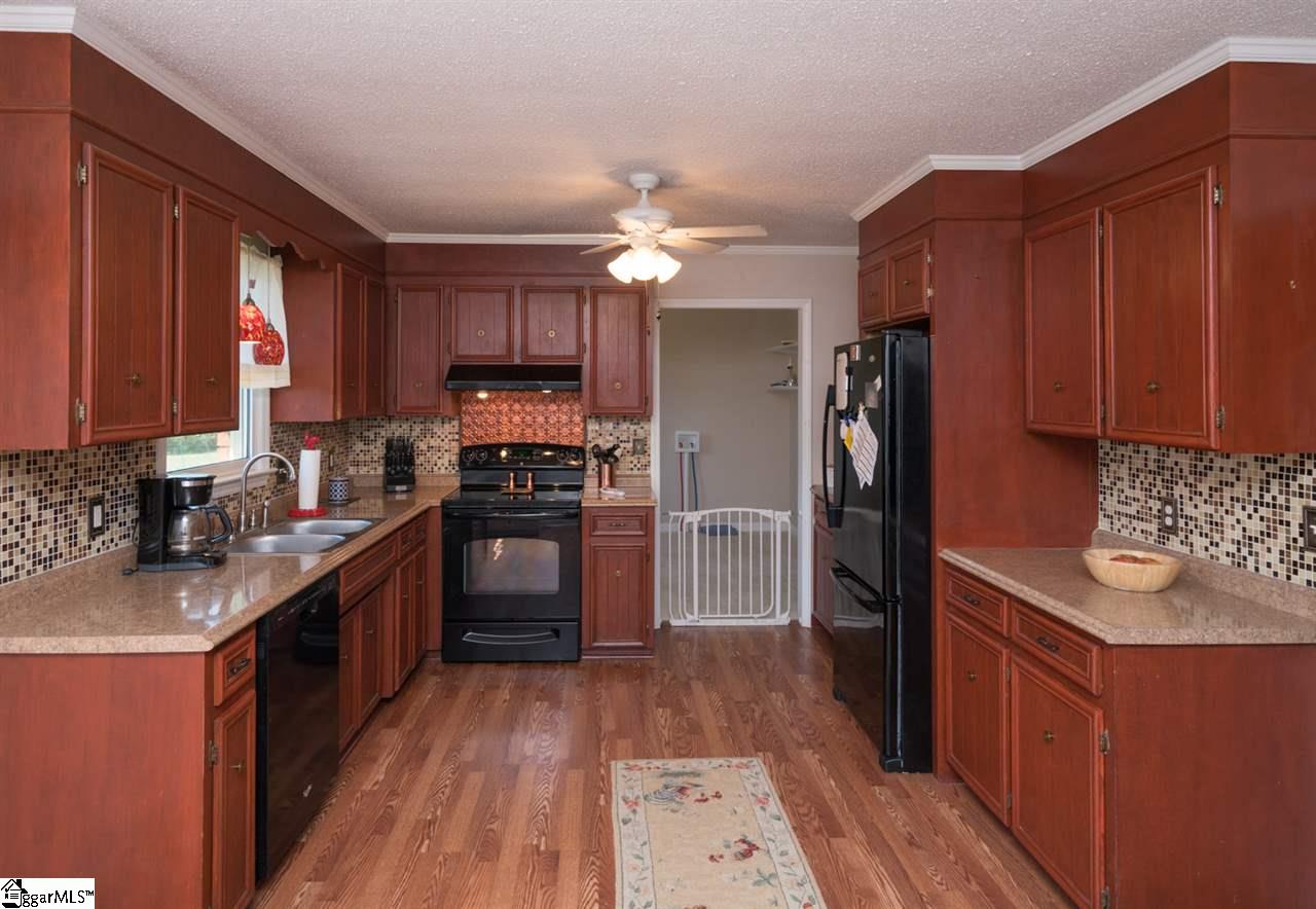 4121 New Cut Road Inman, SC 29349 - Photo 9 of 34