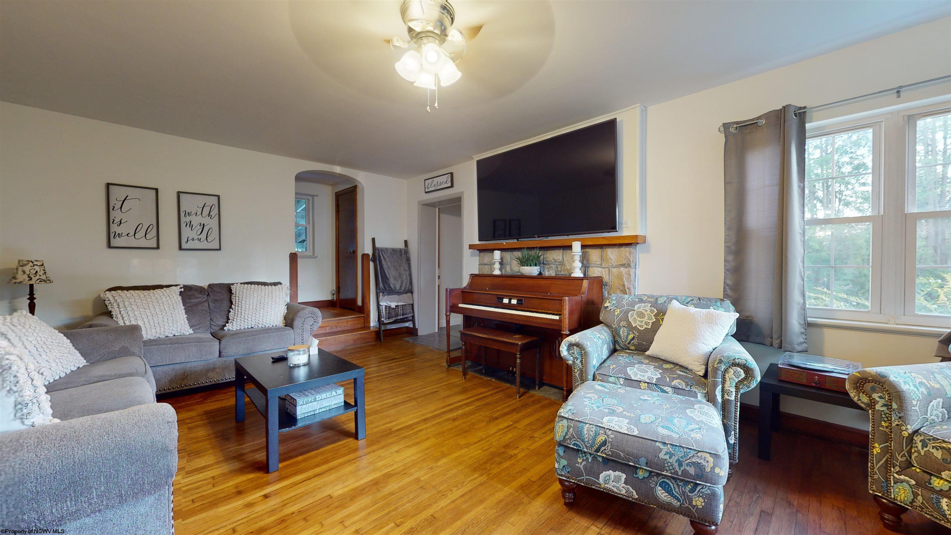 114 Avondale Road Fairmont, WV 26554 - Photo 5 of 31 Gallery Image 5