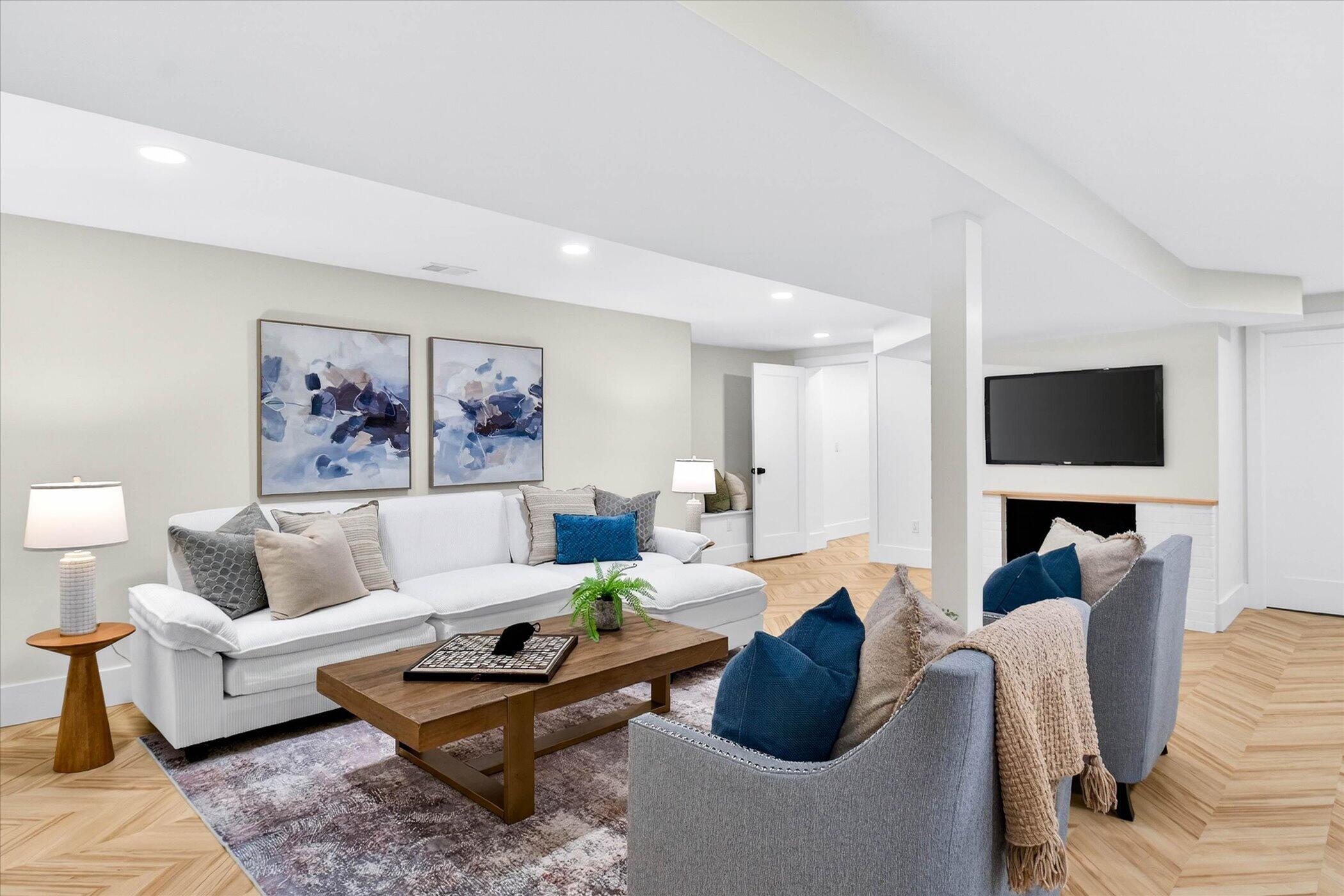 1410 Kearney Road Ann Arbor, MI 48104 - Photo 64 of 80 050-1410-Kearney-Rd-WindowStill-41