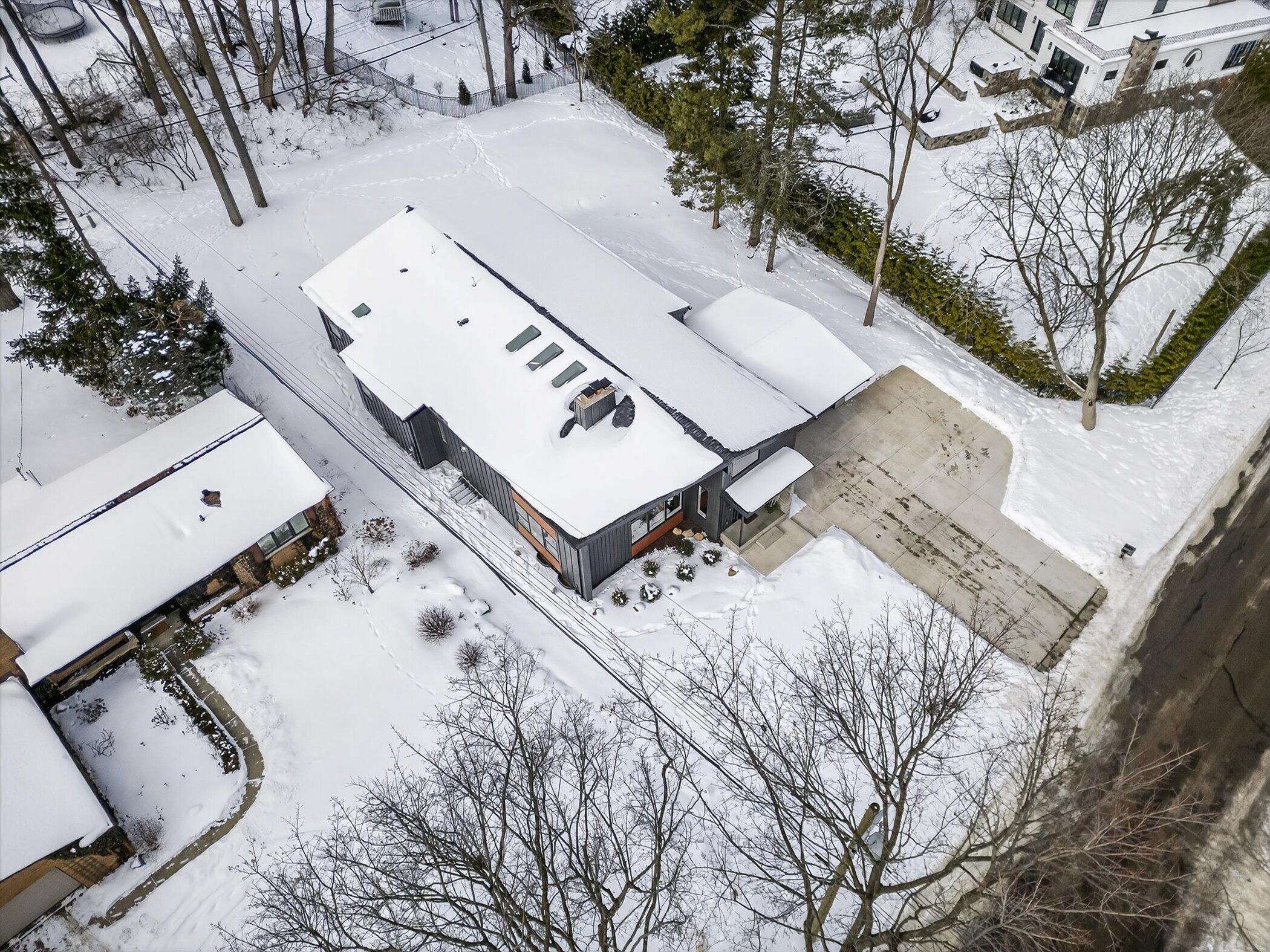 1410 Kearney Road Ann Arbor, MI 48104 - Photo 74 of 80 071-1410-Kearney-Rd-WindowStill-59