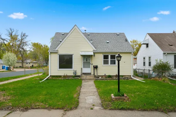$319,900 | 5701 38th Avenue South, Minneapolis, MN 55417