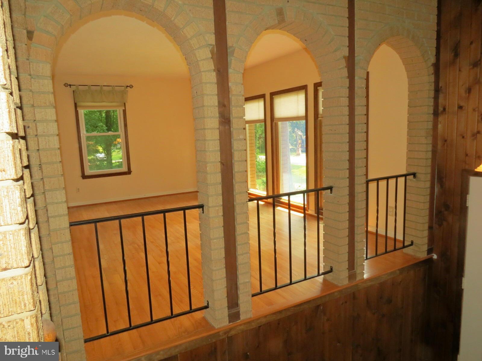5401 Cabbage Spring Road Mount Airy, MD 21771 - Photo 3 of 30 Foyer has Brick Arches