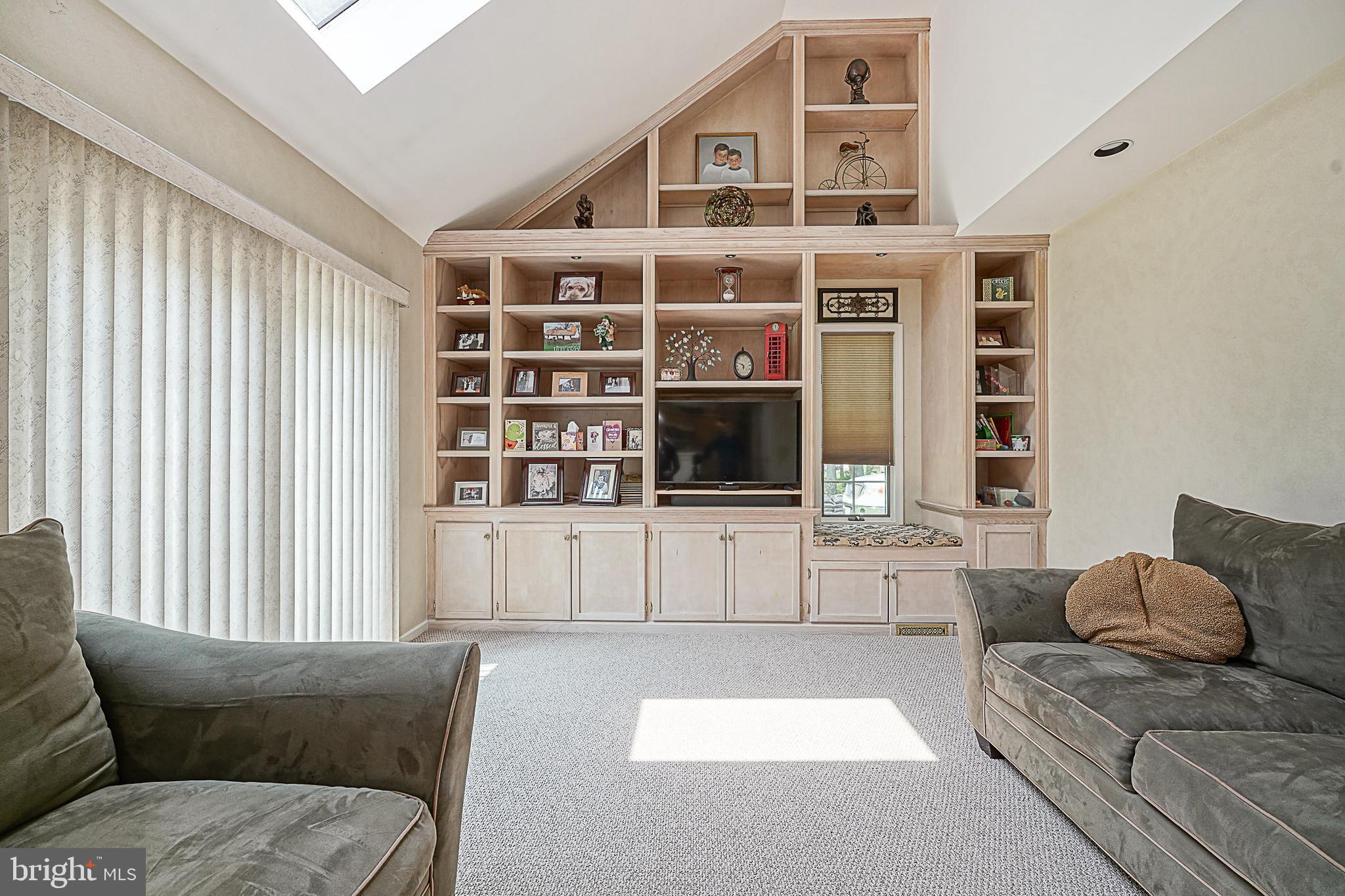 20 Maple Tree Drive Westampton, NJ 08060 - Photo 16 of 57 Family Room