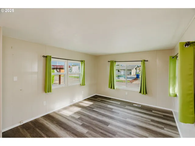 $55,000 | 4882 Lancaster Drive, Unit 7, Salem, OR 97305