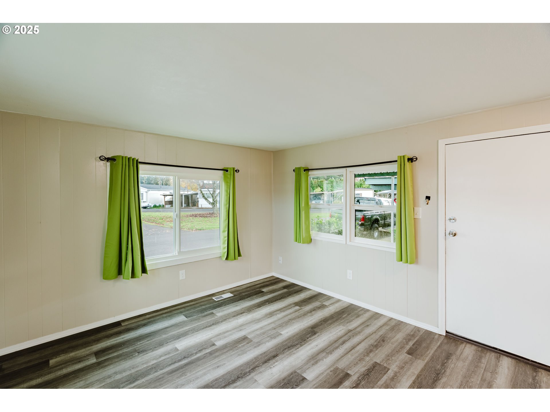 4882 Lancaster Drive, Unit 7 Salem, OR 97305 - Photo 17 of 27