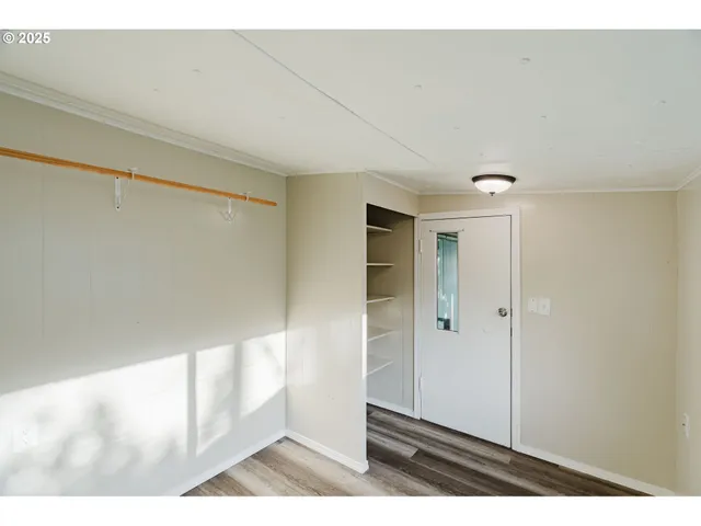 $55,000 | 4882 Lancaster Drive, Unit 7, Salem, OR 97305