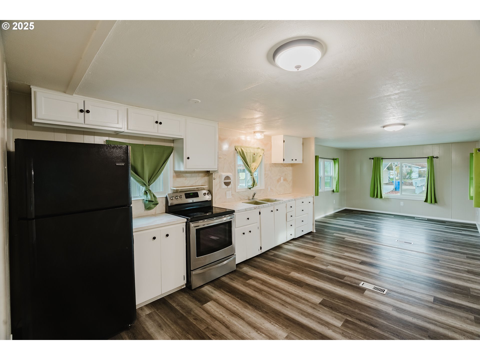 4882 Lancaster Drive, Unit 7 Salem, OR 97305 - Photo 9 of 27