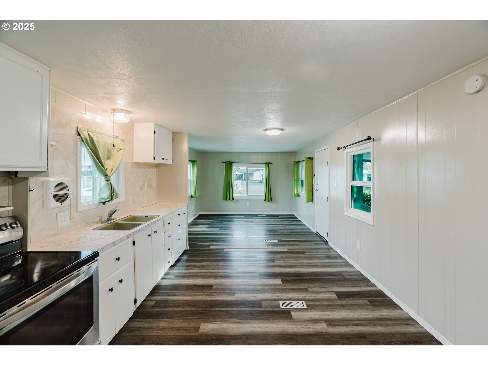 4882 Lancaster Drive, Unit 7 Salem, OR 97305 - Photo 10 of 27