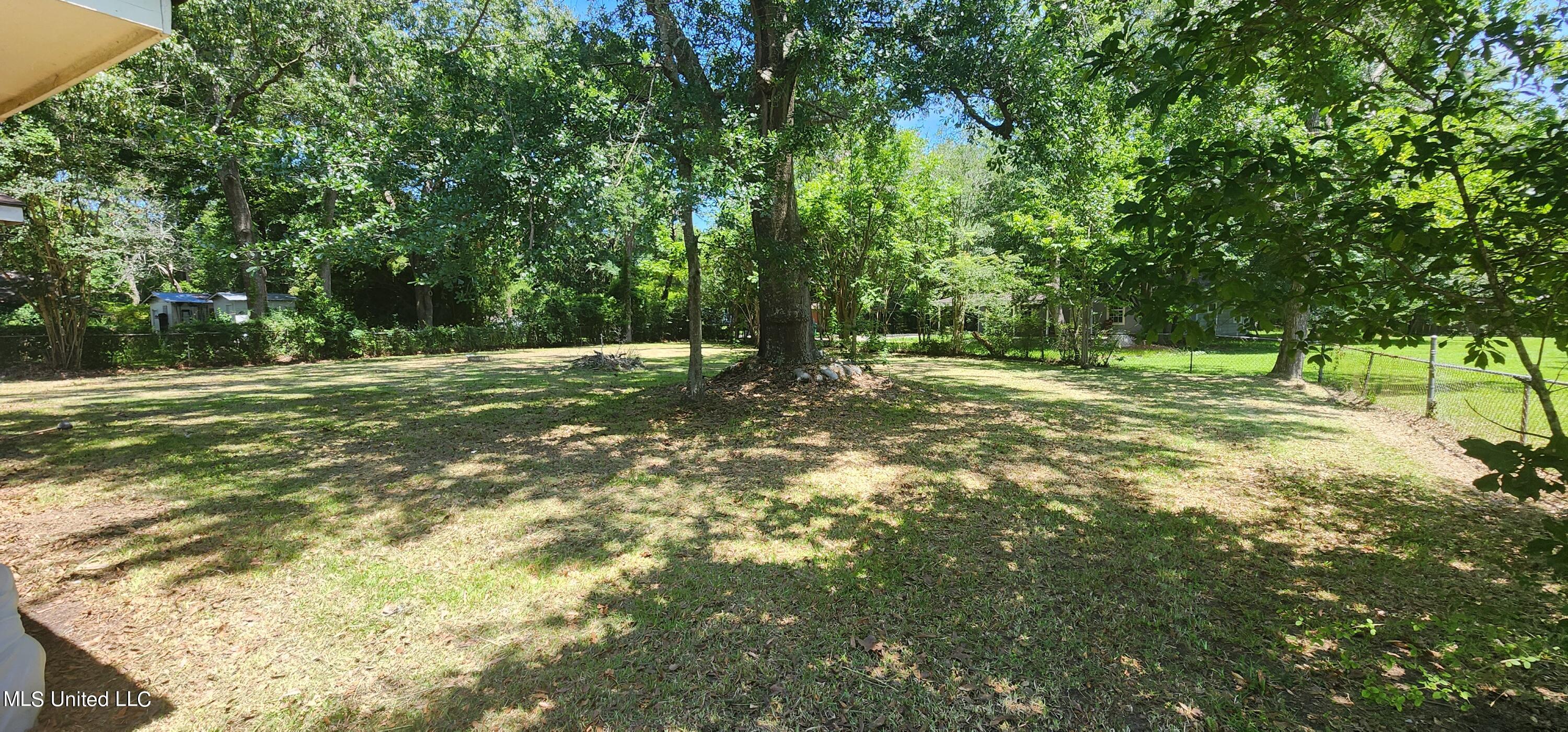 6336 Grierson Street Moss Point, MS 39563 - Photo 3 of 16 20240529_140217