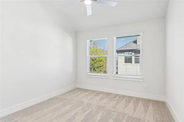 $3,199 | 12895 Raven Way, Unit 33, Farmers Branch, TX 75234