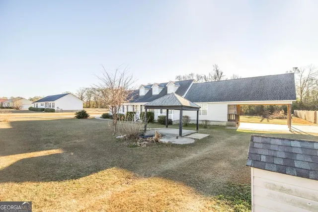 a view of a city street with a road