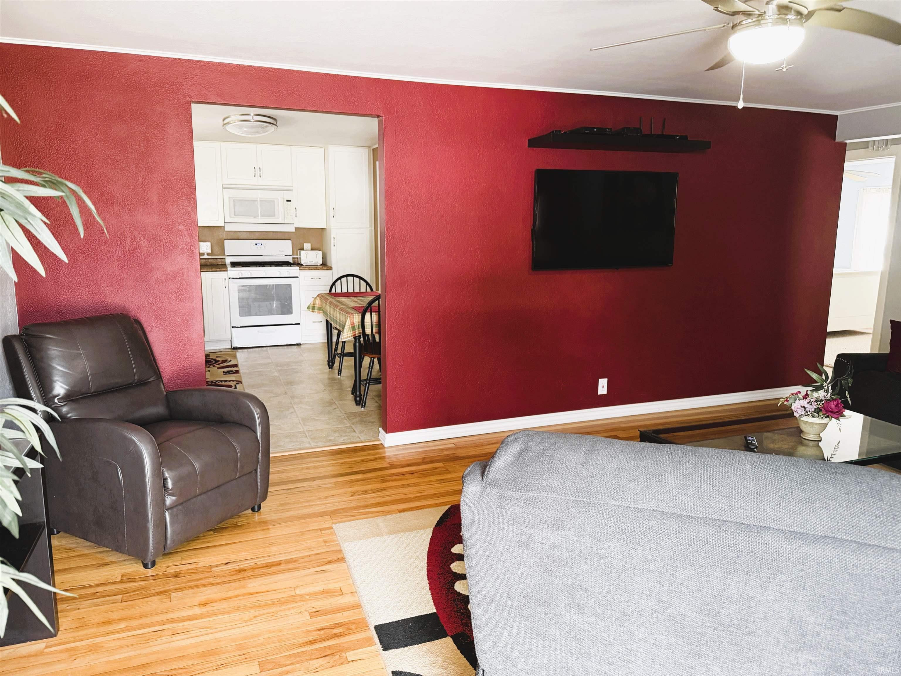 341 West Main Street Winamac, IN 46996 - Photo 7 of 16