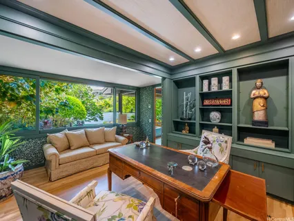 $13,800,000 | 6015 Kalanianaʻole Highway, Honolulu, HI 96821