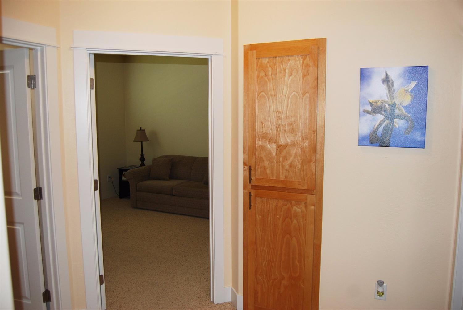 695 Grouse Ridge Drive Central Point, OR 97502 - Photo 16 of 28 Additional Photo