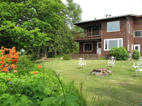 $1,399,000 | 5640 County Road 35, Lutsen, MN 55612