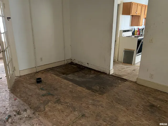 $50,000 | 232 Westminster Street, Jacksonville, IL 62650