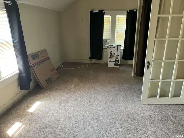 $50,000 | 232 Westminster Street, Jacksonville, IL 62650