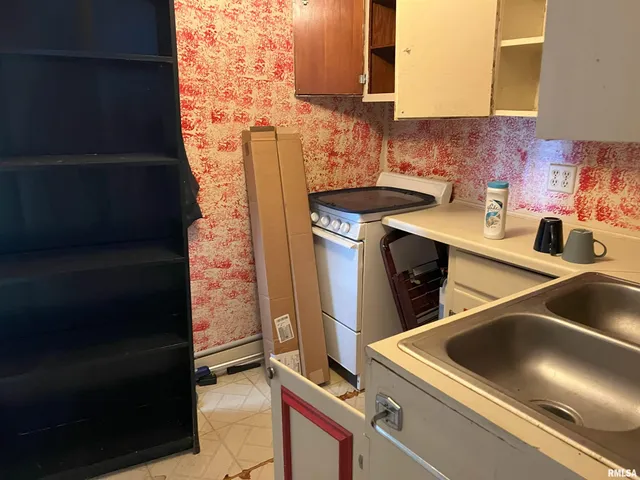 $50,000 | 232 Westminster Street, Jacksonville, IL 62650