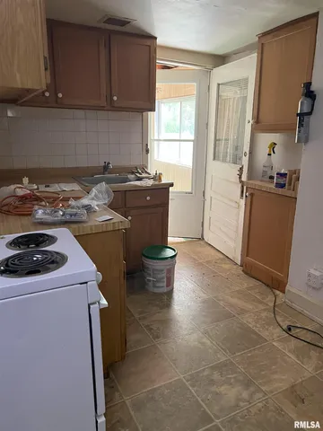 $50,000 | 232 Westminster Street, Jacksonville, IL 62650