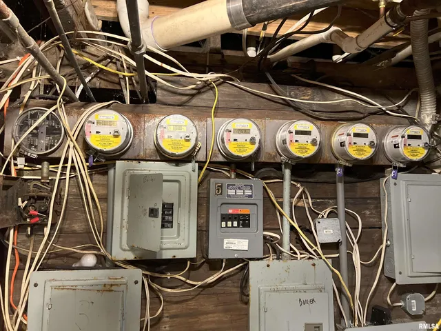 $50,000 | 232 Westminster Street, Jacksonville, IL 62650