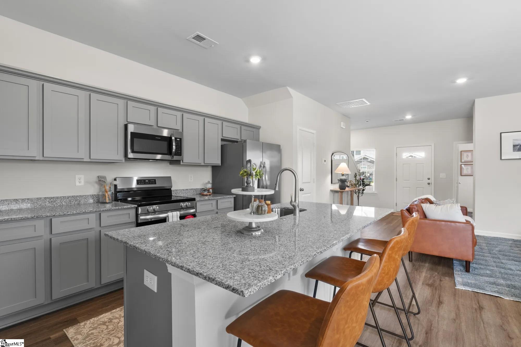 107 Pendleton Place Way Pendleton, SC 29670 - Photo 2 of 7