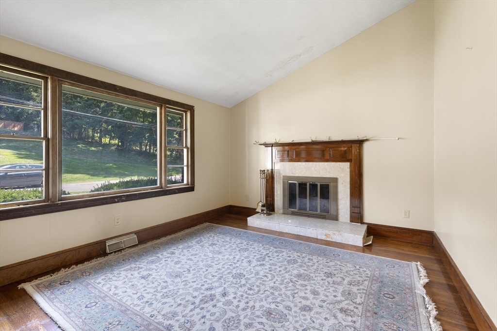 24 Old Jacobs Road Georgetown, MA 01833 - Photo 7 of 28 Gallery Image 7