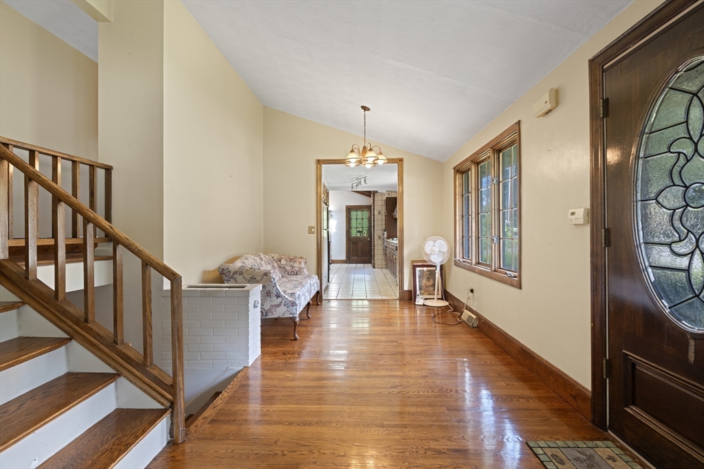 24 Old Jacobs Road Georgetown, MA 01833 - Photo 8 of 28 Gallery Image 8