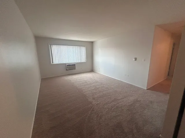 $1,350 | 7300 West North Avenue, Unit 5C, Elmwood Park, IL 60707