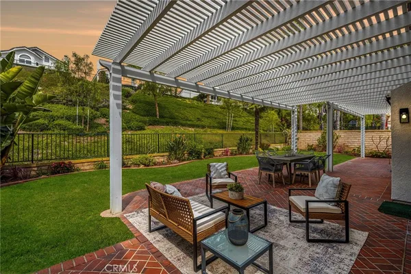 $1,634,888 | 21091 Kensington Lane, Lake Forest, CA 92630