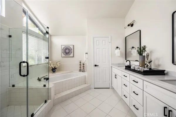 $1,634,888 | 21091 Kensington Lane, Lake Forest, CA 92630