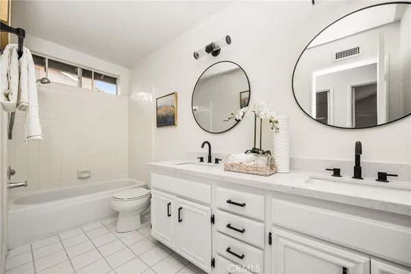 $1,634,888 | 21091 Kensington Lane, Lake Forest, CA 92630