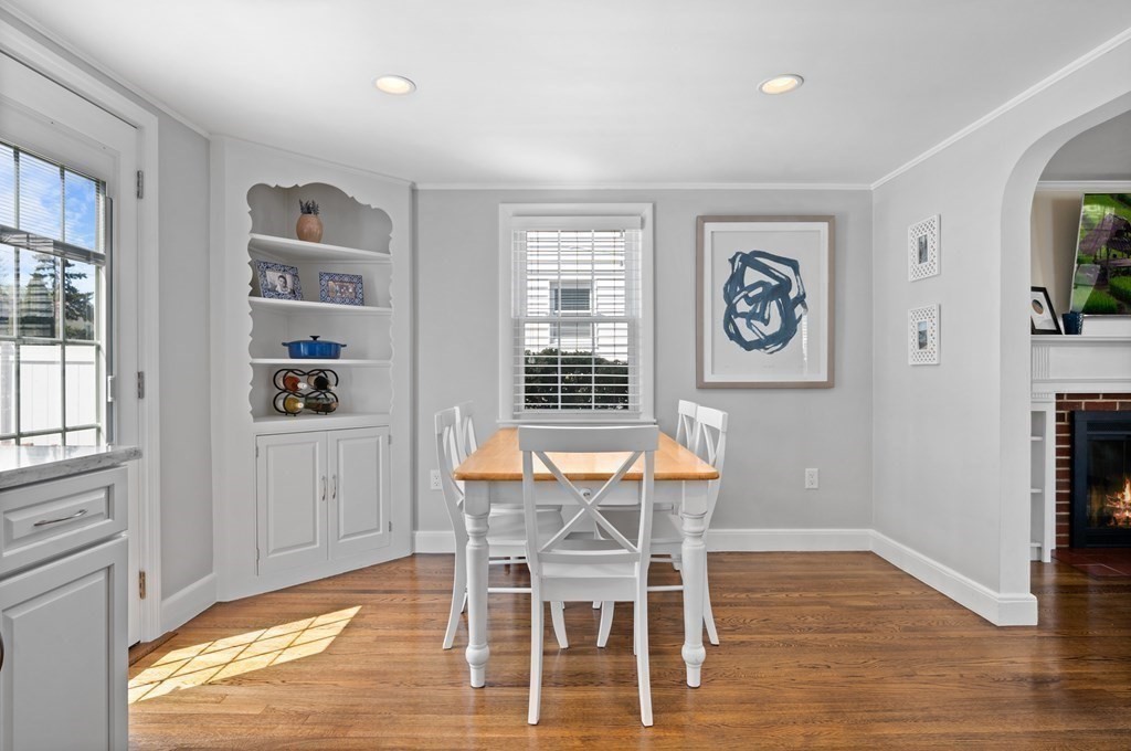 33 Leonard Road Melrose, MA 02176 - Photo 9 of 36 Gallery Image 9