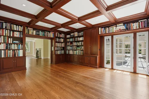$7,995,000 | 115 Lower Cross Road, Greenwich, CT 06831