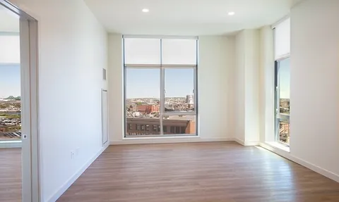 $5,360 | 1 Canal Street, Unit 1214, Boston, MA 02114