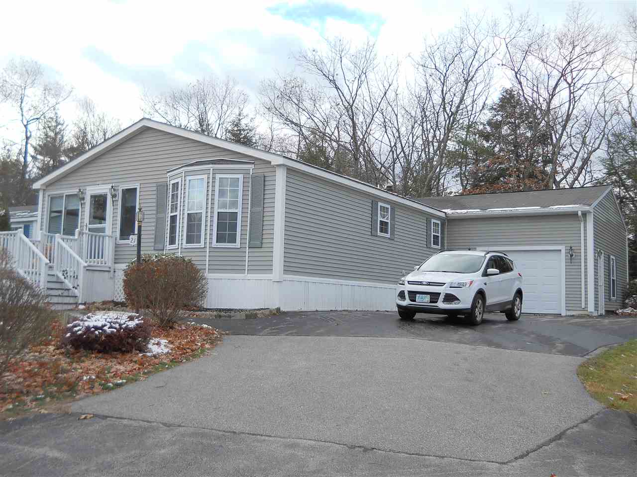 21 Charleston Ridge Hampstead, NH 03841 - Photo 1 of 14