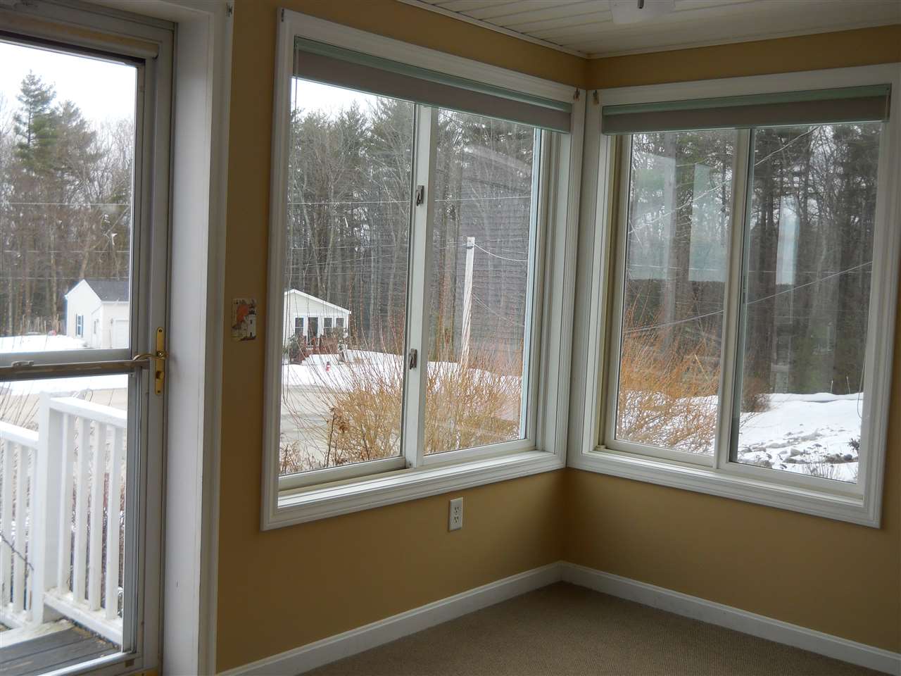 21 Charleston Ridge Hampstead, NH 03841 - Photo 4 of 14