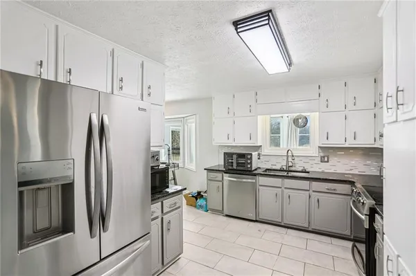 $399,000 | 654 Conyers Road, McDonough, GA 30252