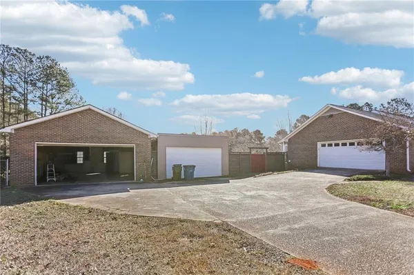 $399,000 | 654 Conyers Road, McDonough, GA 30252