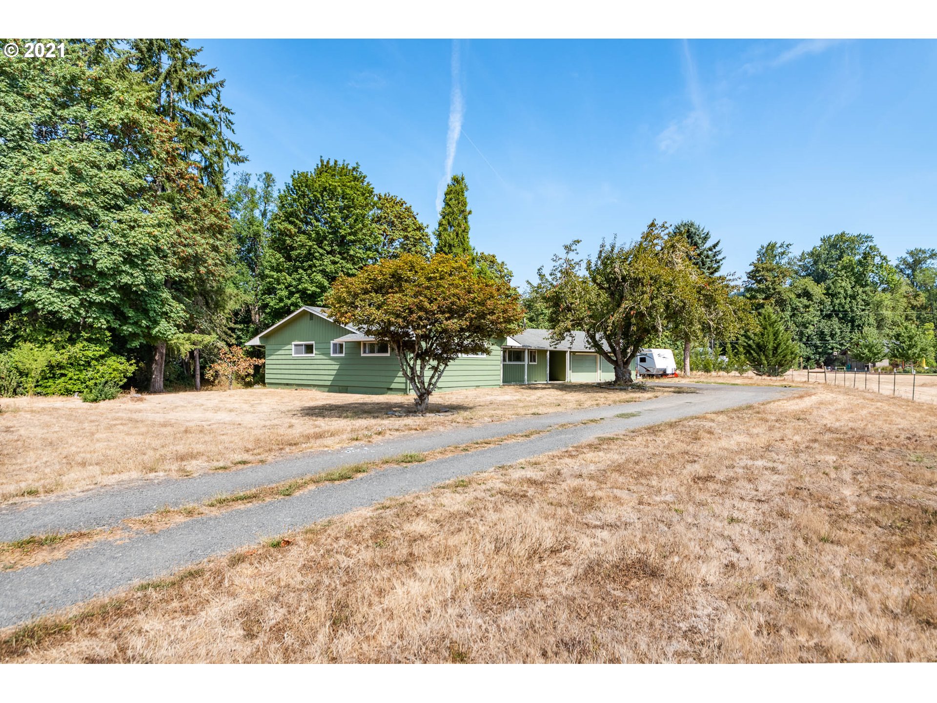 37931 M J Chase Road Springfield, OR 97478 - Photo 3 of 32