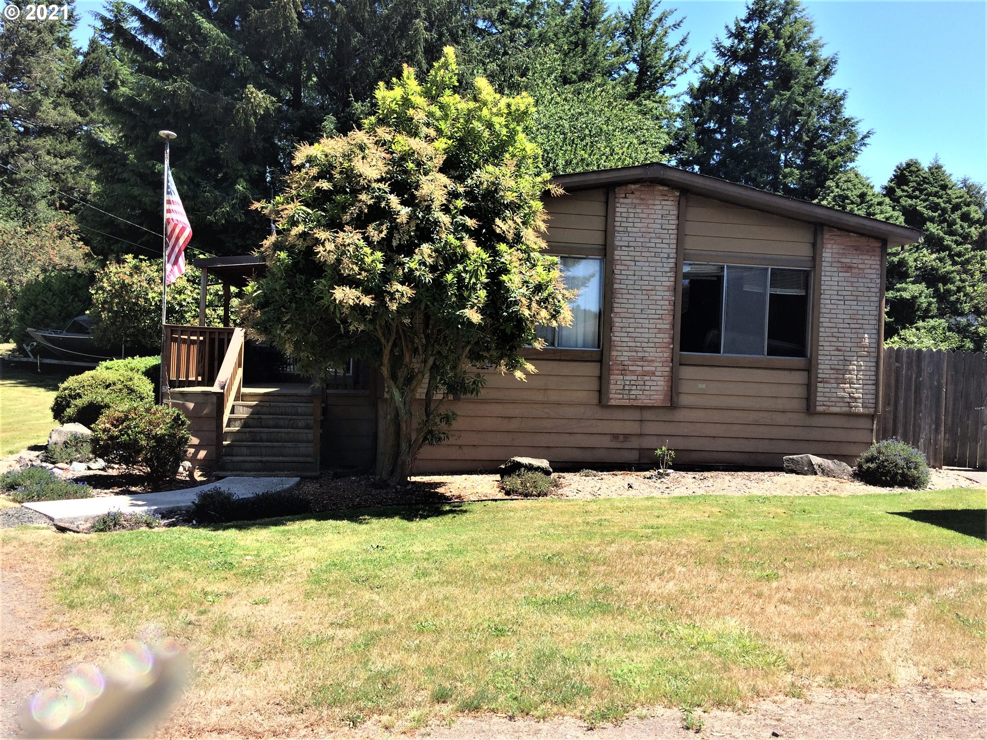 68775 Burgundy Road North Bend, OR 97459 - Photo 1 of 4 Gallery Image 1
