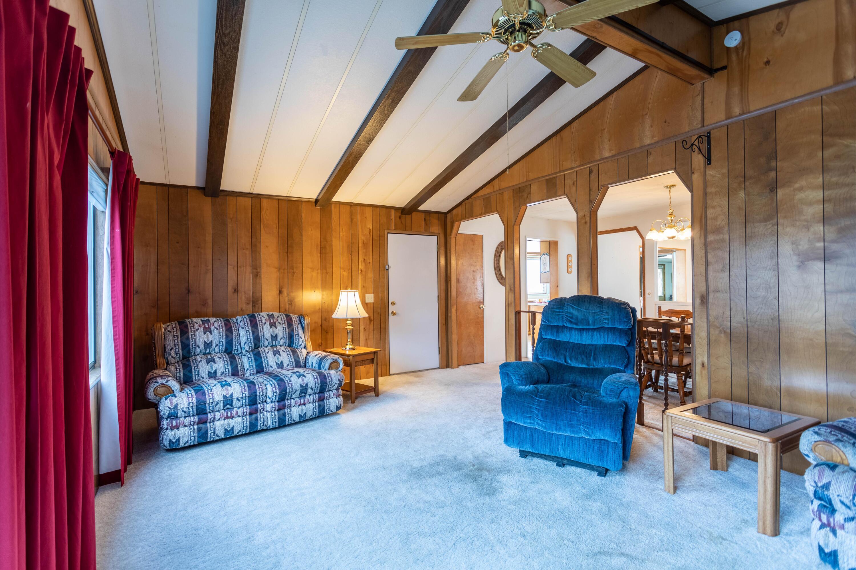 555 Freeman Road, Unit 192 Central Point, OR 97502 - Photo 5 of 26 5