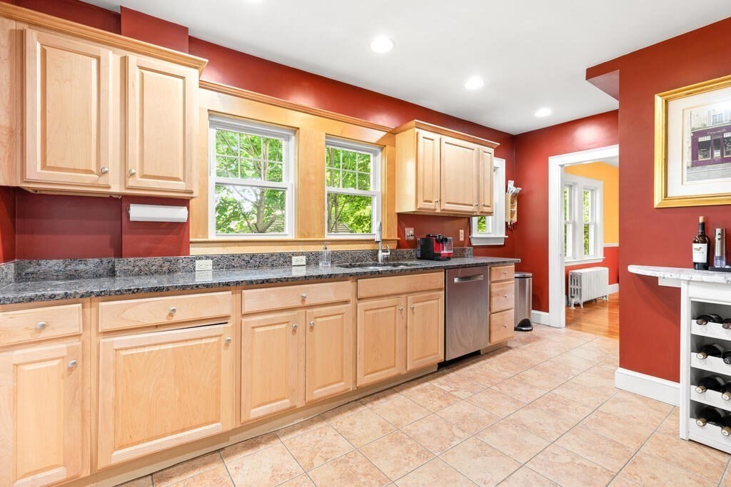 23 Harding Street, Unit 23 Newton, MA 02465 - Photo 12 of 31 Gallery Image 12